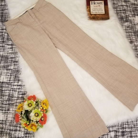 Express Pants - EXPRESS EDITOR STYLE CREAM DRESS PANTS!!